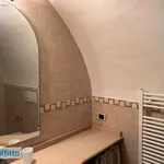 Rent 4 bedroom apartment of 60 m² in Bari