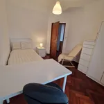 Rent 5 bedroom apartment in Porto