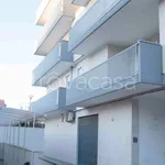 Rent 3 bedroom apartment of 750 m² in Andria