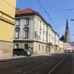 Pronajměte si 3 ložnic/e byt o rozloze 115 m² v Olomouc