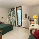 Rent 2 bedroom apartment of 60 m² in Naples