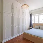 Rent a room in lisbon