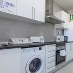 Rent 5 bedroom apartment in Valencia