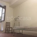 Affitto 4 camera appartamento di 90 m² in Firenze