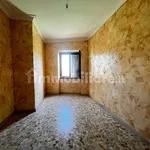 Affitto 4 camera casa di 150 m² in Giugliano in Campania