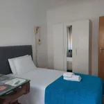 Rent 3 bedroom apartment in Porto