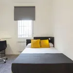 Rent a room of 83 m² in madrid