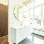 Maison de 369 m² avec 4 chambre(s) en location à Brussel