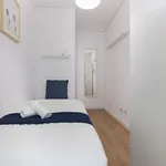 Rent 4 bedroom apartment in Lisbon