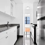 Rent 2 bedroom apartment in Manhattan