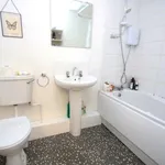 Rent 2 bedroom flat in Glasgow