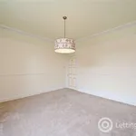 Rent 4 bedroom flat in Aberdeen