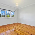 Rent 3 bedroom house in Guildford