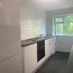 Rent 2 bedroom flat in Reigate and Banstead