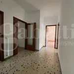 Rent 4 bedroom apartment of 150 m² in Formia