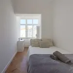 Rent a room in lisbon