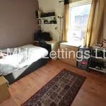 Rent 6 bedroom flat in Leeds