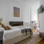 Rent a room of 190 m² in madrid