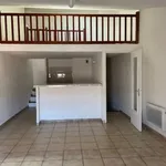 Rent 3 bedroom apartment of 71 m² in Pertuis