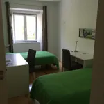 Rent 3 bedroom apartment in Lisbon