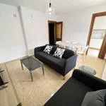 Rent a room of 125 m² in valencia