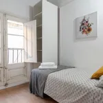 Rent 7 bedroom apartment in Barcelona