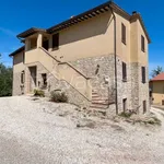 Rent 2 bedroom apartment of 80 m² in Assisi