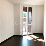 Rent 3 bedroom apartment of 90 m² in Milano