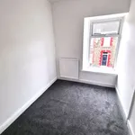 Rent 3 bedroom flat in Caerphilly