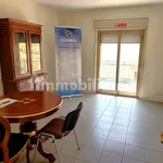 Affitto 5 camera appartamento di 200 m² in Agrigento