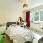 Rent 4 bedroom flat in Wales