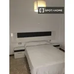 Rent 3 bedroom apartment in Seville