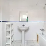 Rent a room in lisbon