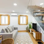 Rent 1 bedroom apartment of 60 m² in Porto