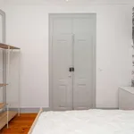 Rent a room in lisbon