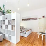 Rent 1 bedroom apartment of 45 m² in Berlin