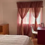 Rent a room of 125 m² in lisbon