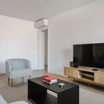 Rent 3 bedroom apartment of 121 m² in lisbon