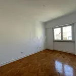 Rent 2 bedroom apartment of 50 m² in Lisbon