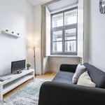 Rent 1 bedroom apartment of 35 m² in porto