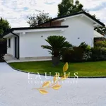 Rent 4 bedroom house of 100 m² in Pietrasanta