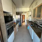 Rent 8 bedroom apartment of 145 m² in Lisbon