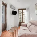 Rent 4 bedroom apartment of 60 m² in Madrid