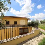 Rent 5 bedroom house of 170 m² in Fara in Sabina