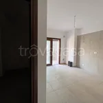 Affitto 4 camera appartamento di 137 m² in Caltanissetta