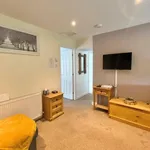 Rent 1 bedroom flat in East Midlands