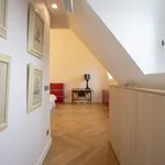 Appartement de 77 m² avec 2 chambre(s) en location à Paris