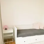 Miete 2 Schlafzimmer wohnung von 73 m² in Berlin