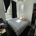 Rent 3 bedroom apartment in Williamsburg