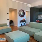 Affitto 2 camera appartamento di 82 m² in Milan